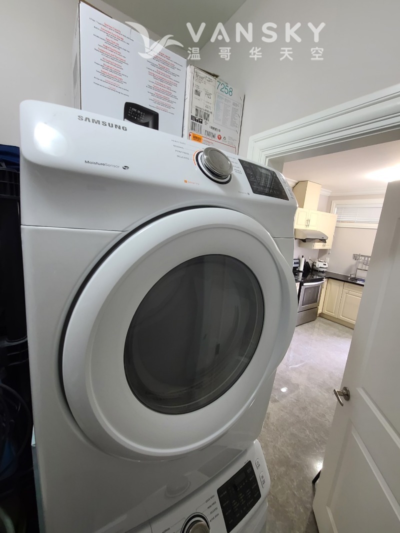 240930203633_Laundry Room.jpg